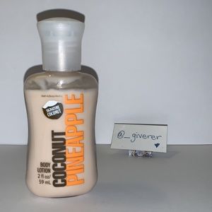 Coconut Pineapple 🍍🥥 Signature Coconut Lotion